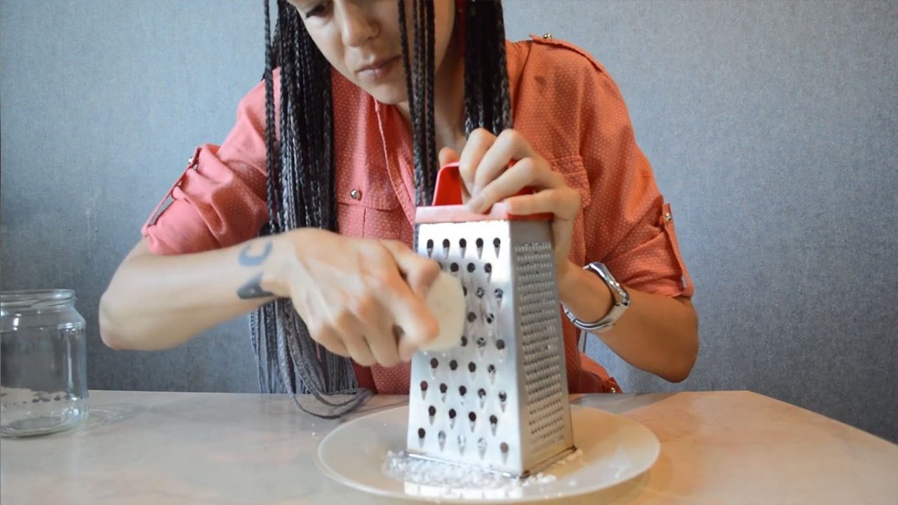 Как сделать жидкое мыло из твердого в домашних условиях